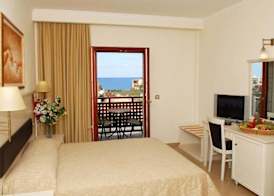 Cactus Village Hotel & Bungalows 4