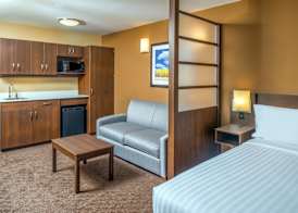 Microtel Inn & Suites by Wyndham Red Deer 5