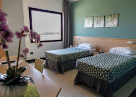 Hotel Ayri 5