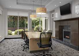 Hilton Garden Inn Greensboro Airport - Newly Renovated! 4