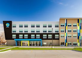 Tru By Hilton Oshkosh 3