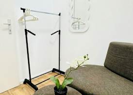 Simple Private Room Steps from Augarten 2
