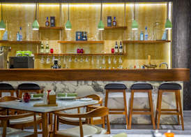 Howard Johnson Riverview Hotel Guangzhou 3