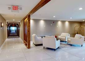 Ramada by Wyndham Strasburg - Shenandoah Valley 4