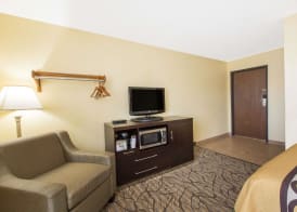 Super 8 by Wyndham Nampa 5