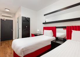 Tune Hotel Liverpool 5