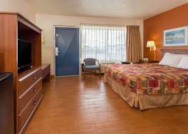 Knights Inn Arcadia 3