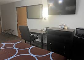 Super 8 by Wyndham Cleveland TX 5