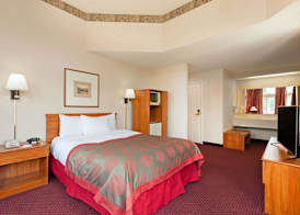 Ramada by Wyndham SeaTac Airport North 5