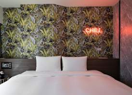 Hotel Lounge 4