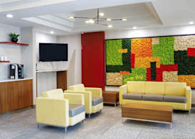 Days Inn & Suites by Wyndham Sherwood Park Edmonton 2