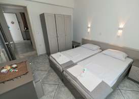 Angela & Thalia Apartments 5