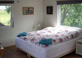 Lækjarkot Rooms and Cottages with Kitchen 5
