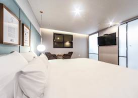 Browndot Hotel Gold 3