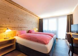 Hotel Weisses Kreuz 3