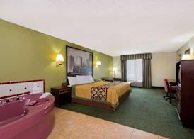 Super 8 by Wyndham Huntersville/Charlotte Area 3