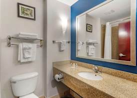 Comfort Suites Atlanta Airport 4
