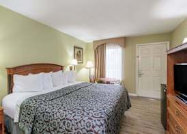 Days Inn By Wyndham Ormond Beach 5
