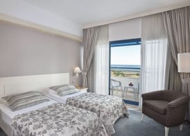 Sunrise Resort Hotel 4