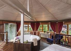 Wellnesshotel Seeschlößchen - Privat- Spa & Naturresort 5