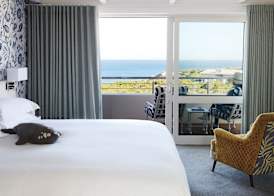 One Marine Drive Boutique Hotel & Spa by The Living Journey Collection 2