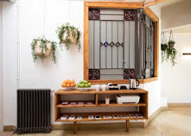 Jardinets Guest House 4