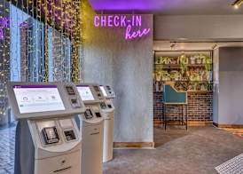 Premier Inn Cardiff Cc Queen Street 2