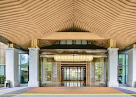 Howard Johnson Hot Springs Plaza YingHuaShan 5