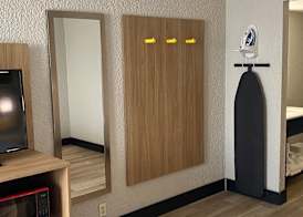 Days Inn & Suites by Wyndham Fort Pierce Midtown 4