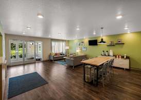 WoodSpring Suites West Palm Beach 5
