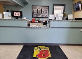 Super 8 by Wyndham Newcomerstown 5