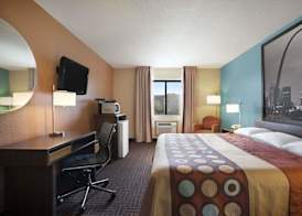Super 8 by Wyndham Collinsville St. Louis 3