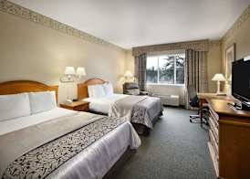 Ramada by Wyndham Olympia 5