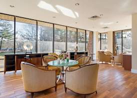 Williamsburg Suites 4