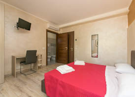 Red Lion Guest House 2