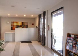 Ramada by Wyndham Culver City 3