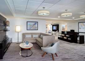 Courtyard by Marriott - Naples 5