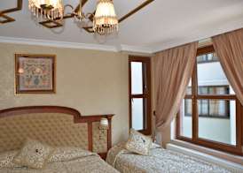 Aruna Hotel 4