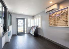 Hollywood City Inn 5