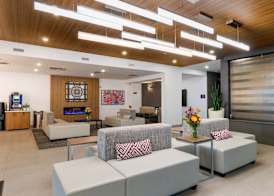 Best Western Plus Dauphin 2