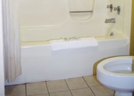 Americas Best Value Inn St. Louis Downtown 5