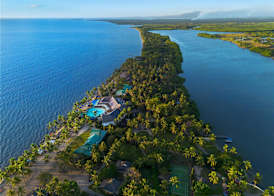 DoubleTree Resort by Hilton Fiji - Sonaisali Island 4