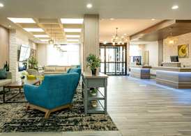 Comfort Suites Oil Center 2