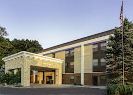 Hampton Inn Portage 2