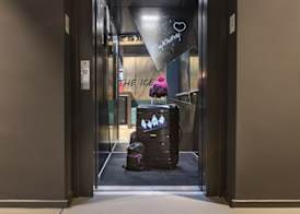 Moxy Sion 4