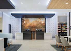 La Quinta Inn & Suites by Wyndham Yucaipa 2
