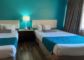 Howard Johnson by Wyndham Downtown Reno 2