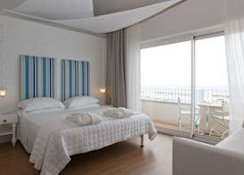 Luxor Beach Boutique Hotel Cattolica 3
