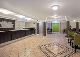 Travelodge by Wyndham Golden-Denver 4