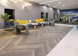 La Quinta Inn & Suites by Wyndham Memphis I-240 5